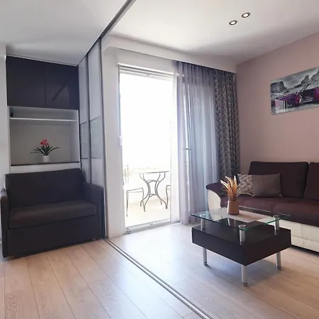 Διαμέρισμα Lavender Znjan -10 Min Walk To Znjan Beach,