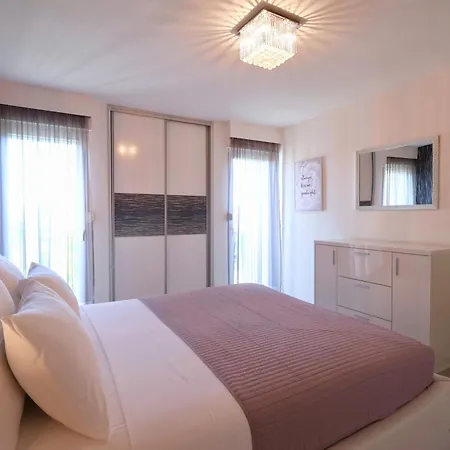 Διαμέρισμα Lavender Znjan -10 Min Walk To Znjan Beach, *