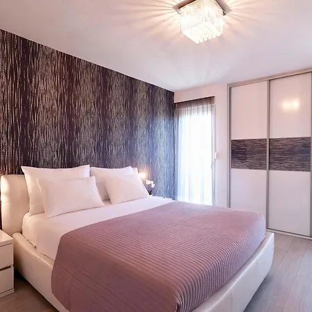 Lavender Apartment Žnjan -10 min walk to Žnjan Beach, Split Appartement