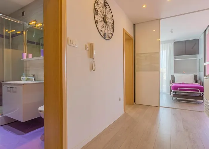 Spacious Apartment -10 Min Walk To Znjan Beach, Split Spalato